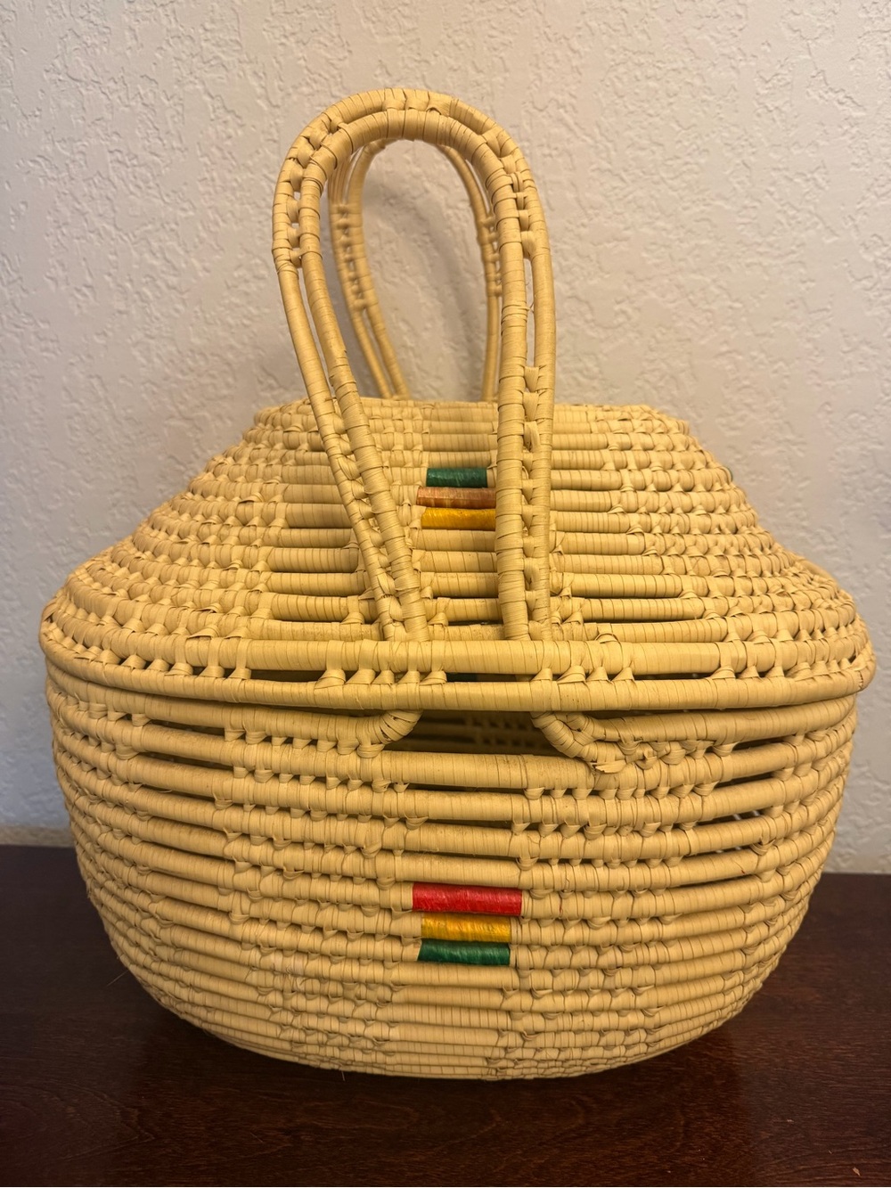 Seagrass Hand Woven Storage Display Basket With Lid & Handles 15x10x16 Boho Vtg